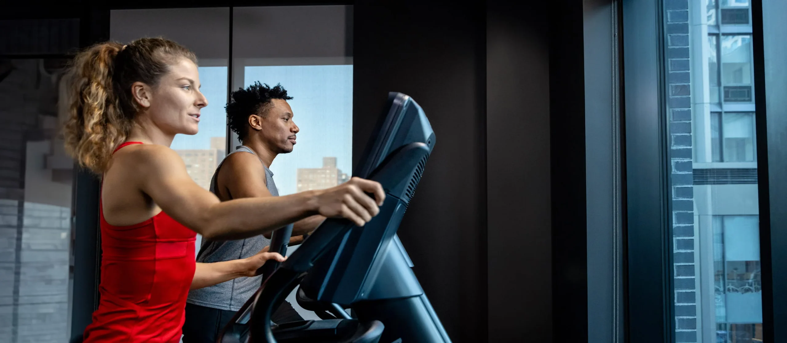 Matrix trening oprema sa korisnikom u kadru